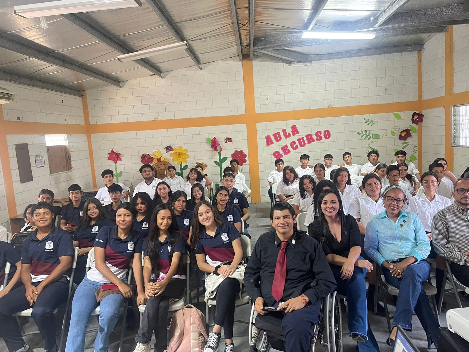 Tour Educativo: Reconoce Tú Valor